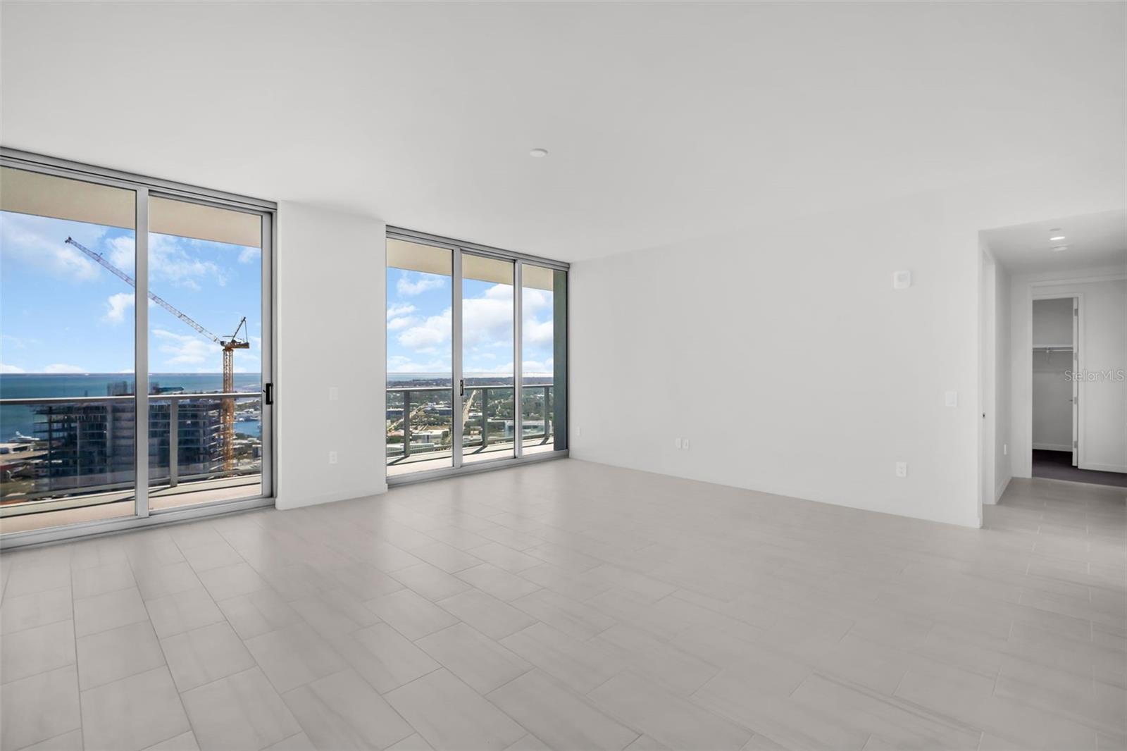 400 CENTRAL - Residential