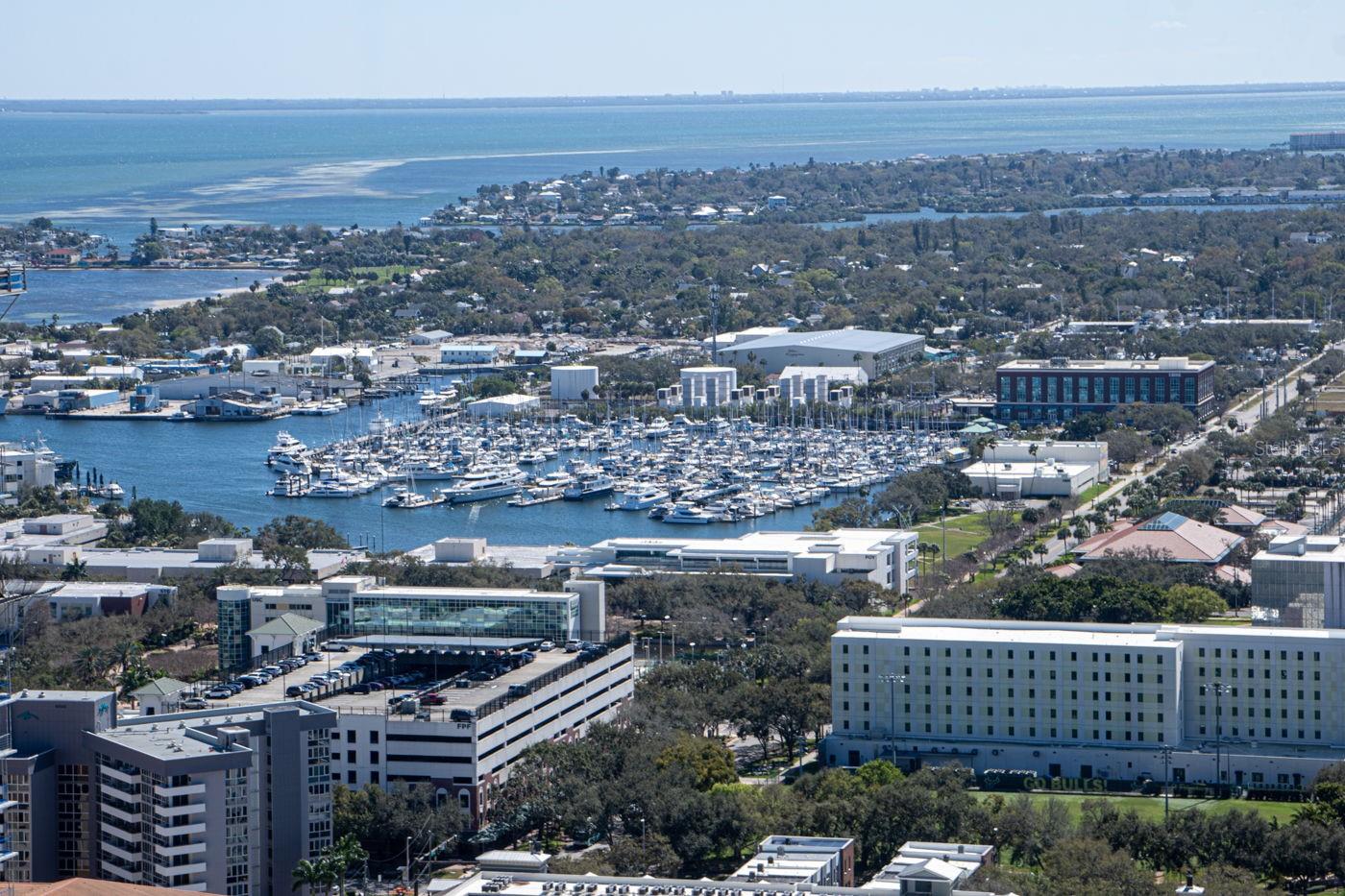 400 CENTRAL - Residential