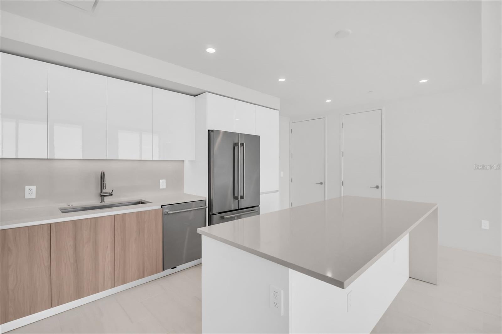 400 CENTRAL - Residential