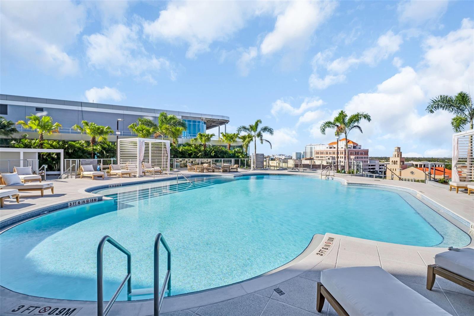 400 CENTRAL - Residential