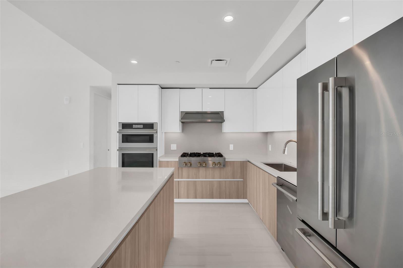 400 CENTRAL - Residential