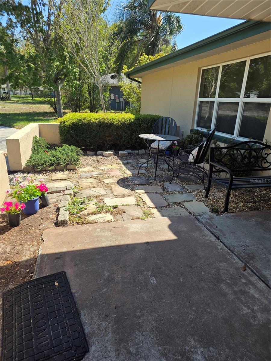 1007 E YARNELL AVENUE