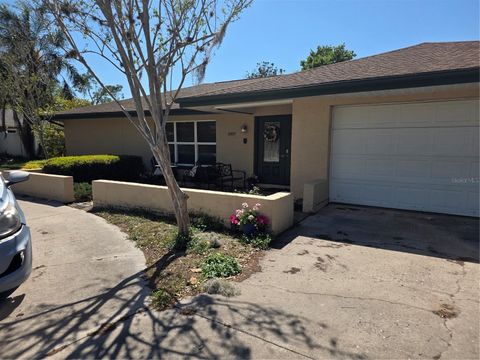 Photo of 1007 E Yarnell Avenue, Lake Wales, FL 33853 (MLS # L4960553)