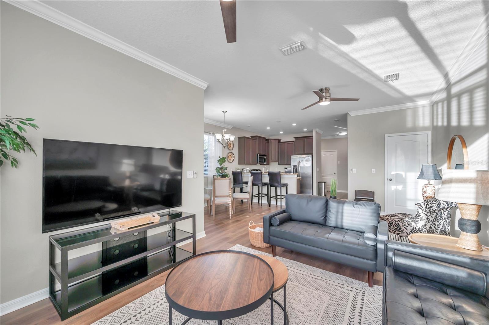 VERANDAH TWNHMS - Residential Lease