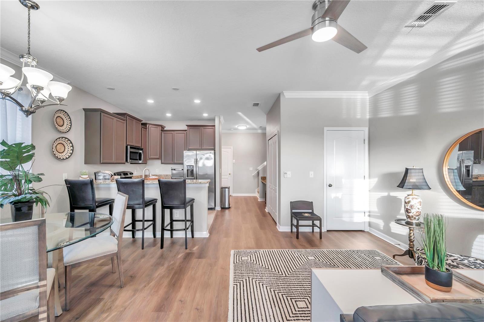 VERANDAH TWNHMS - Residential Lease