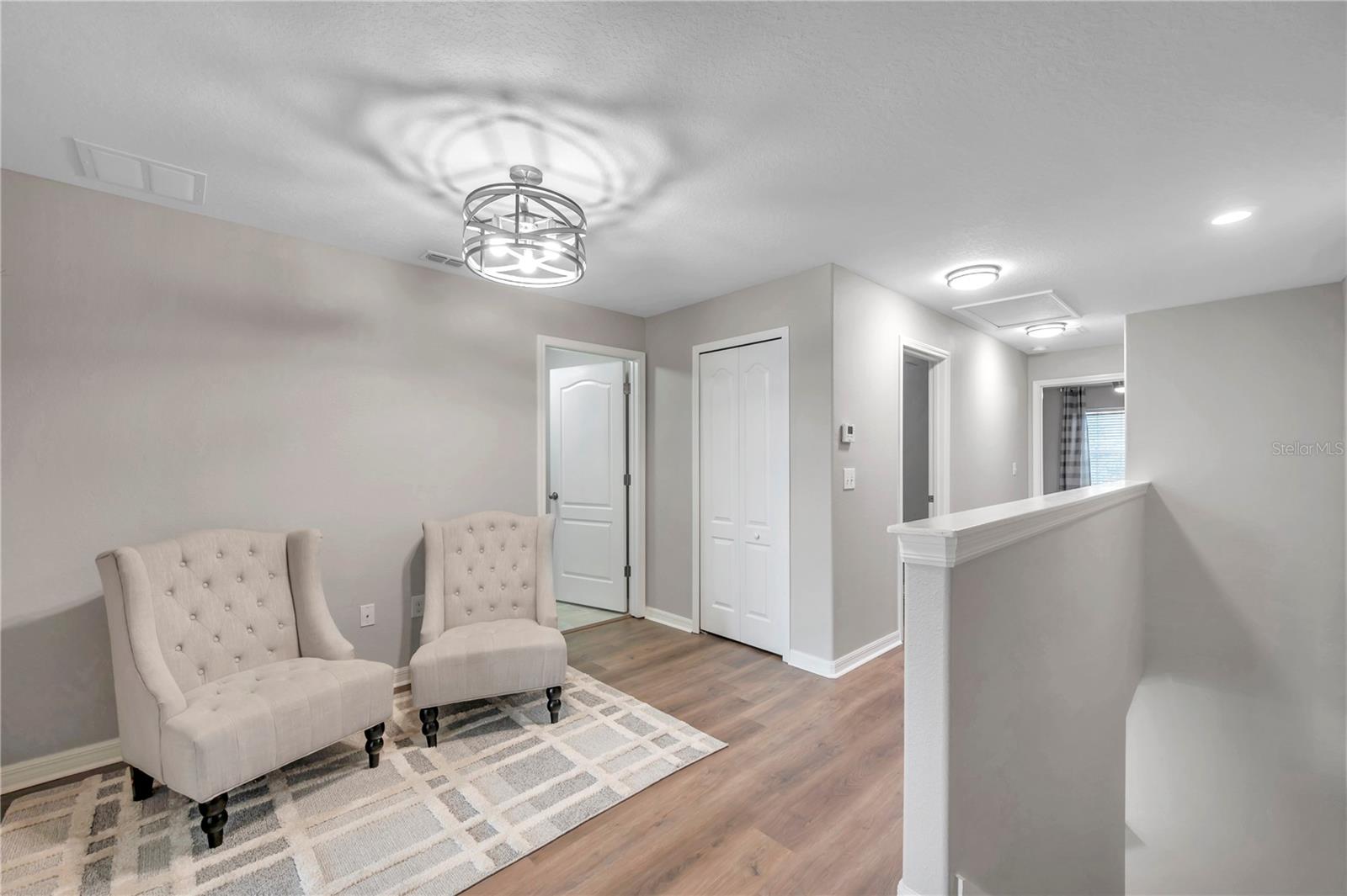 VERANDAH TWNHMS - Residential Lease