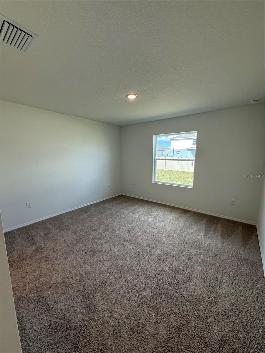 BROADLEAF - Residential