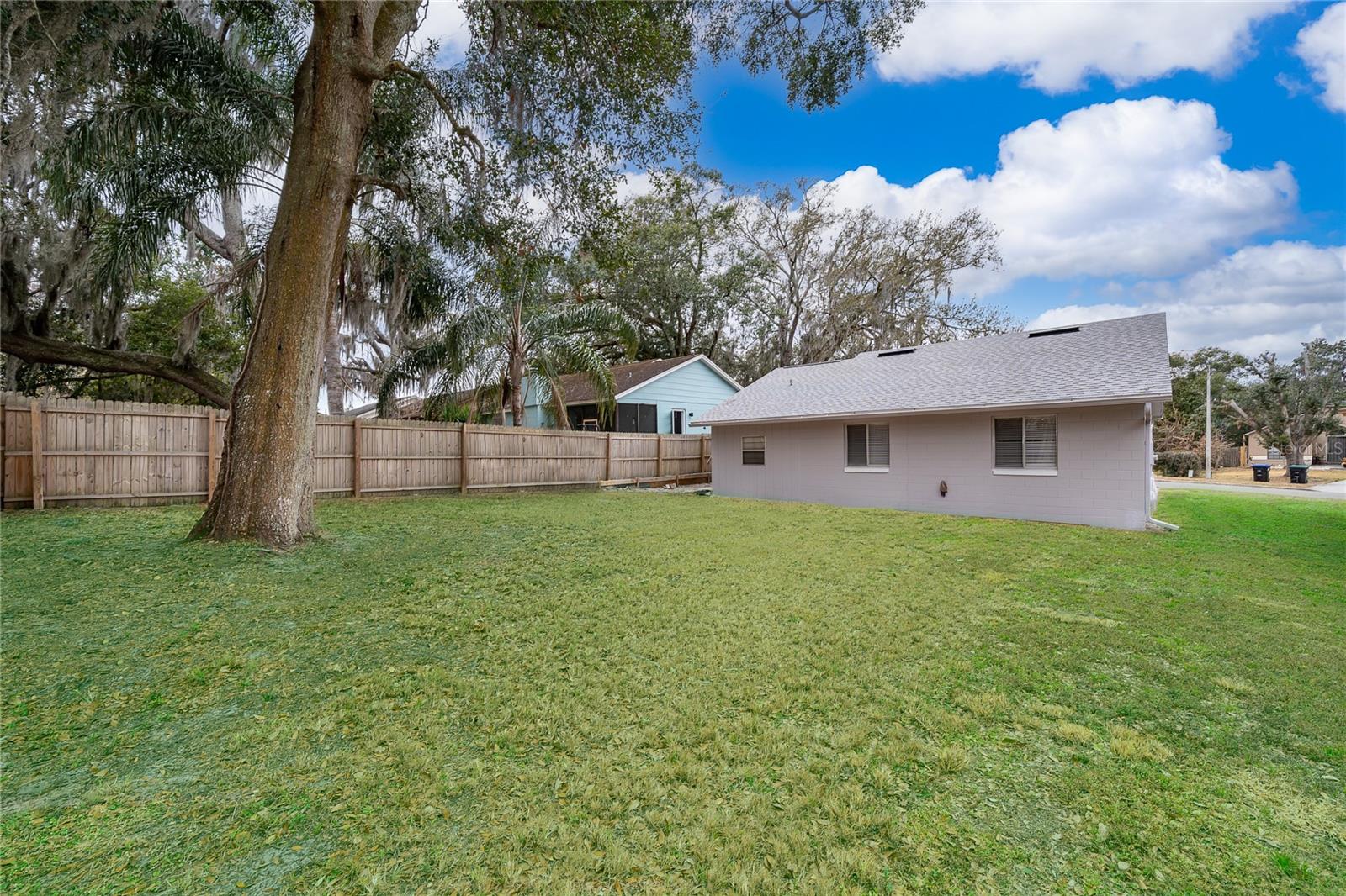 JOSLIN GROVE PARK - Residential