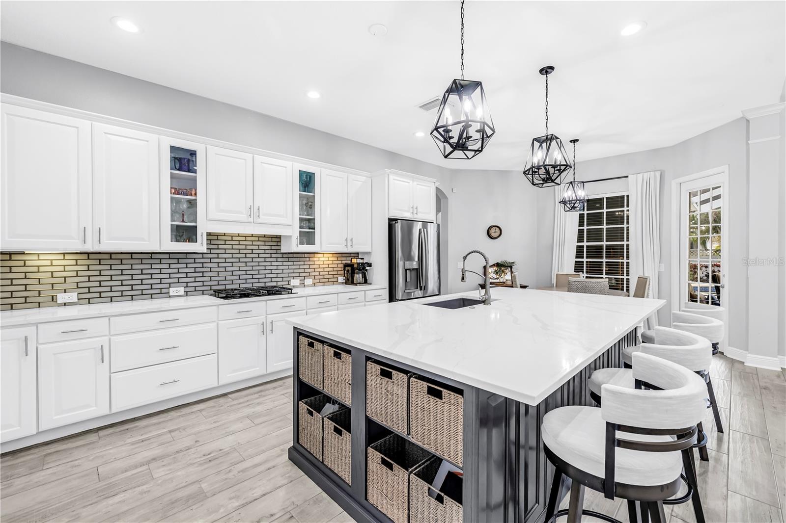 MIRABAY PH 3A-1 - Residential