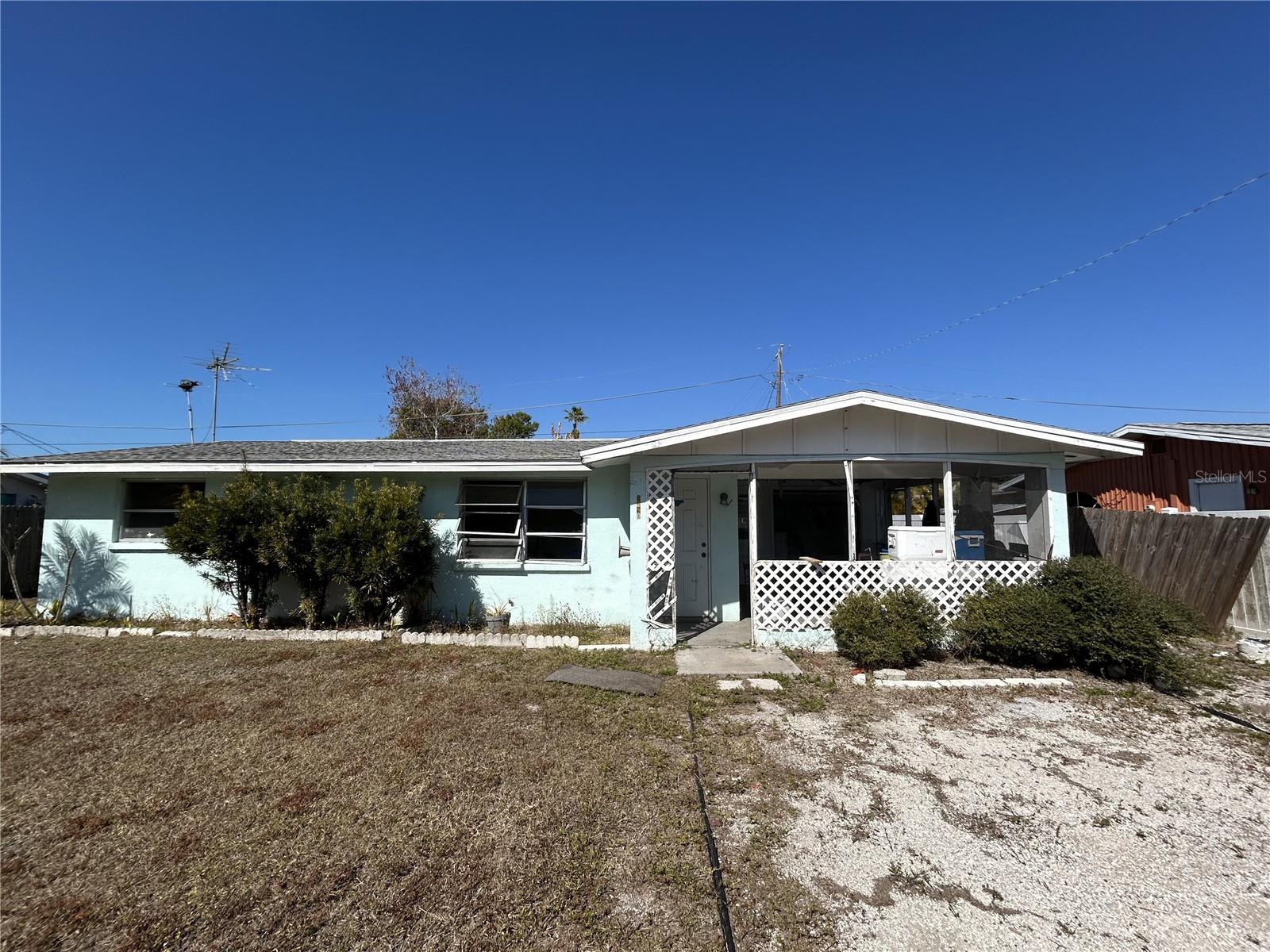 PINE LAKE - Residential