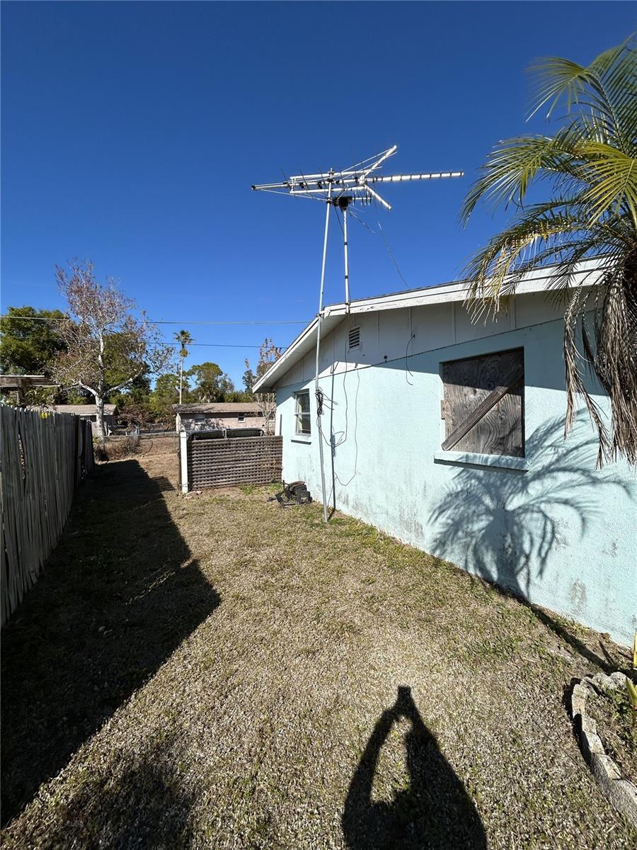 PINE LAKE - Residential