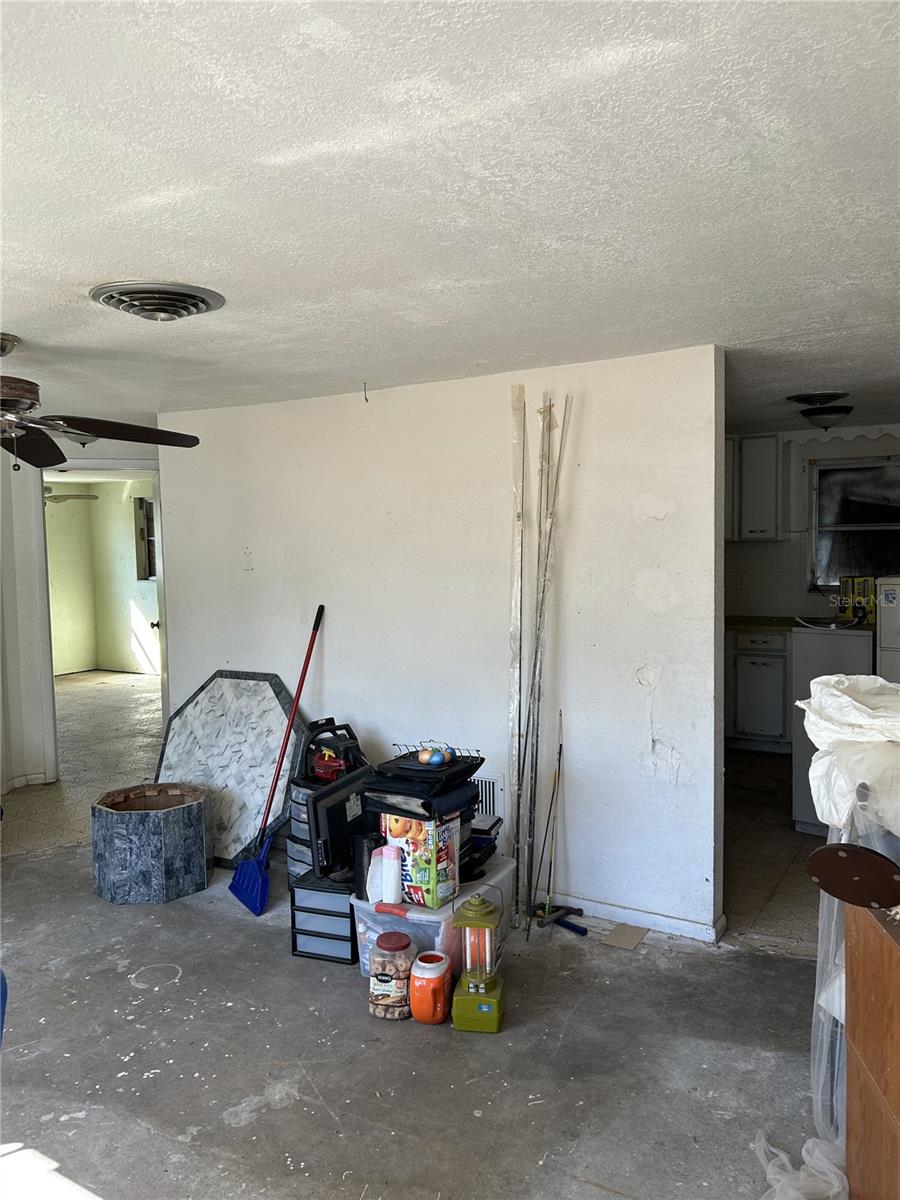 PINE LAKE - Residential