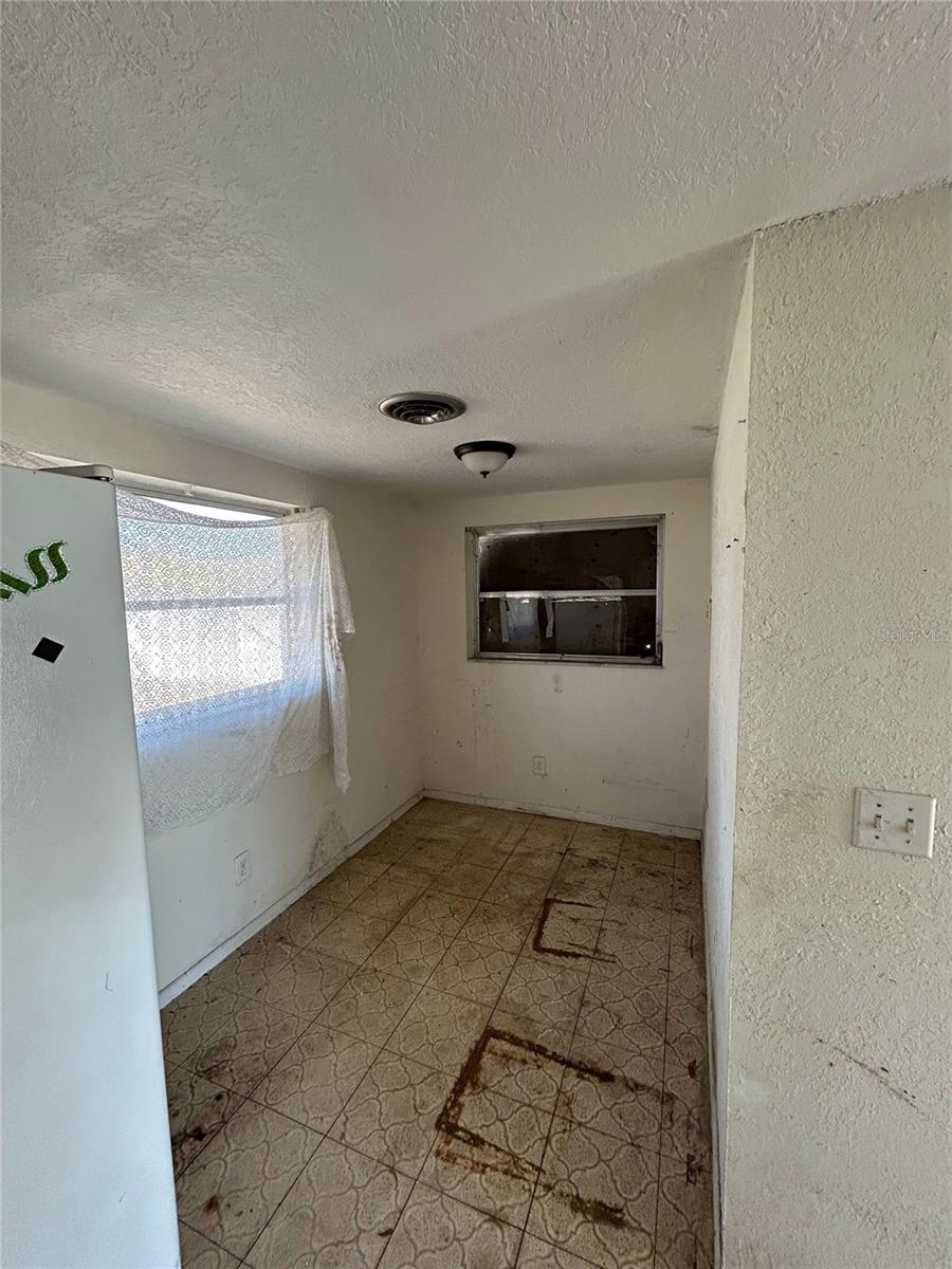 PINE LAKE - Residential