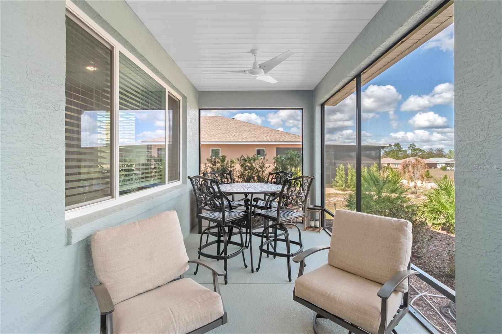 ON TOP OF THE WORLD - Residential