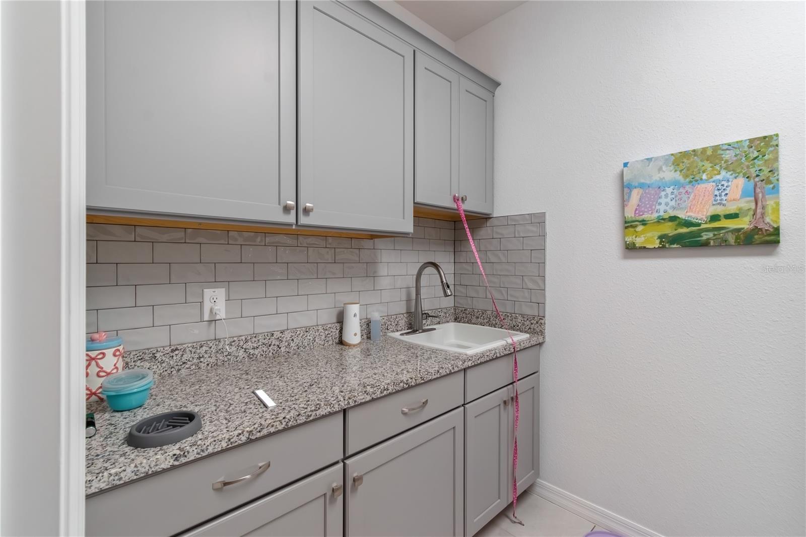 ON TOP OF THE WORLD - Residential