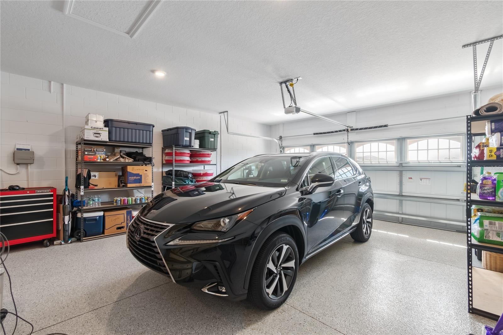 ON TOP OF THE WORLD - Residential