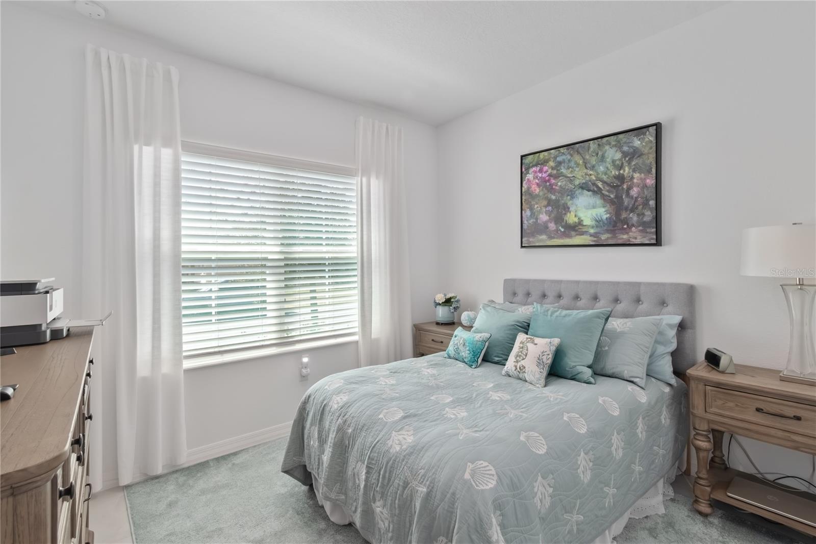 ON TOP OF THE WORLD - Residential