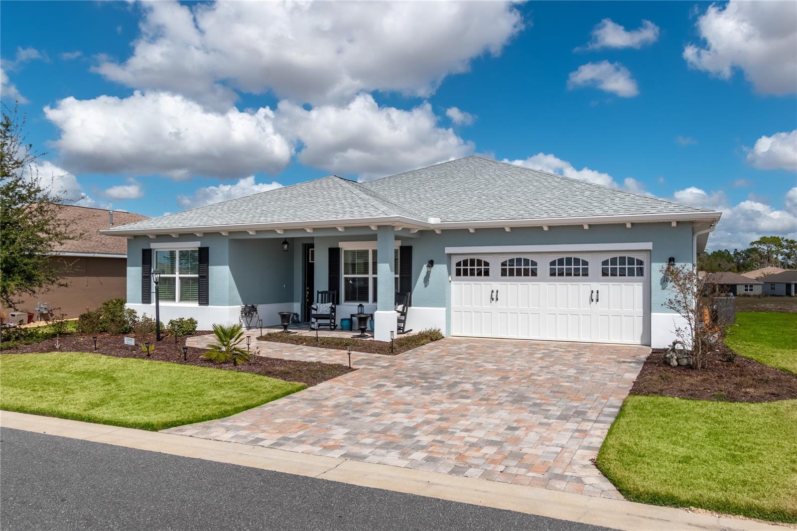 ON TOP OF THE WORLD - Residential