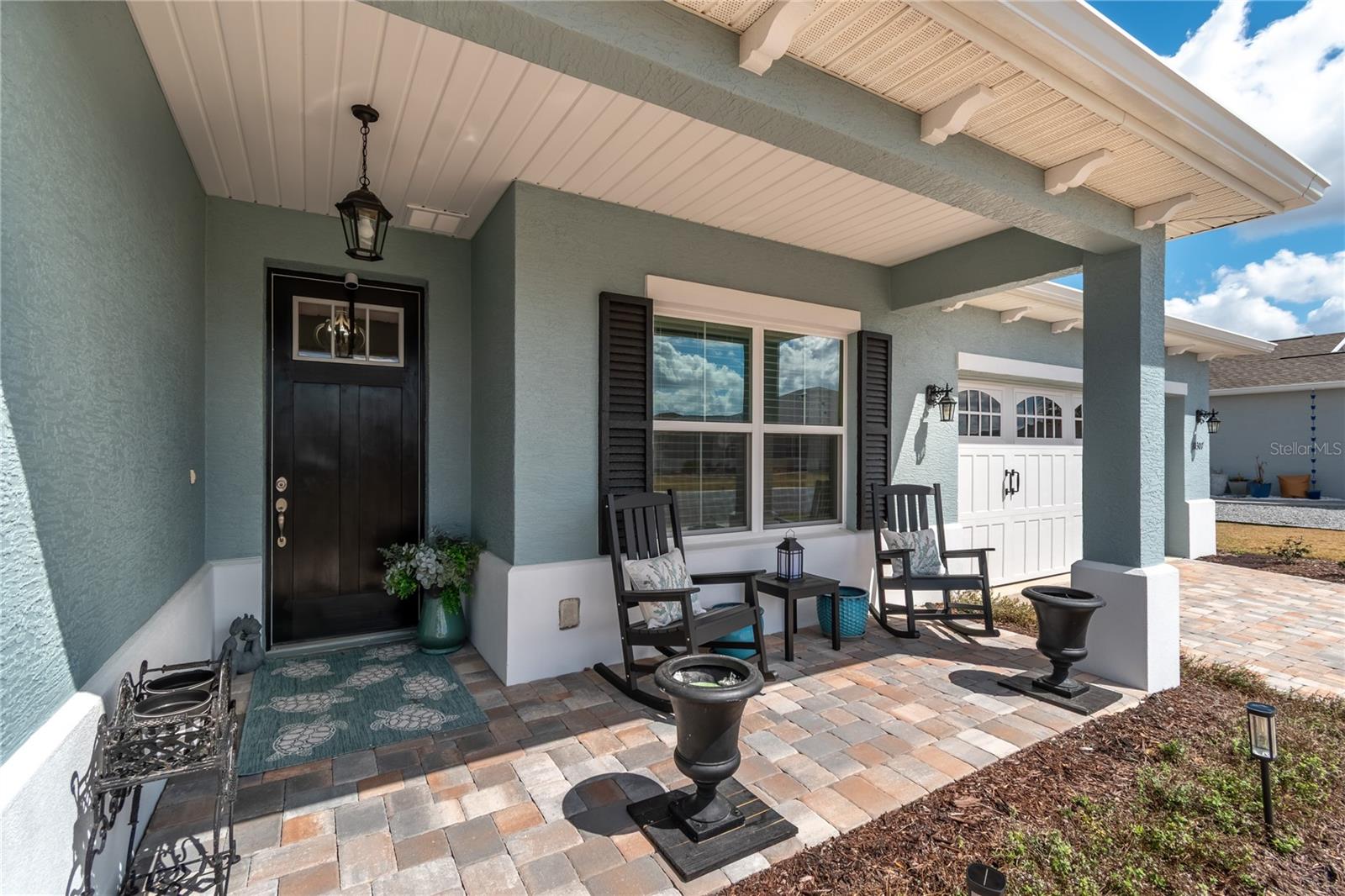 ON TOP OF THE WORLD - Residential