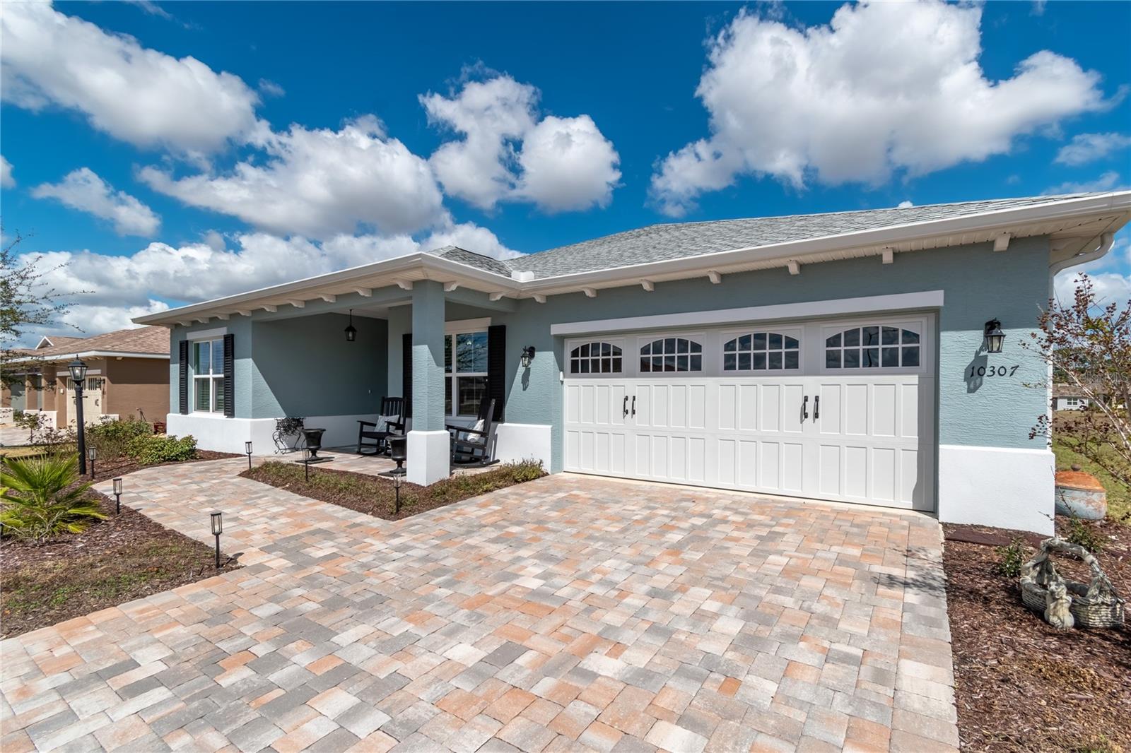 ON TOP OF THE WORLD - Residential