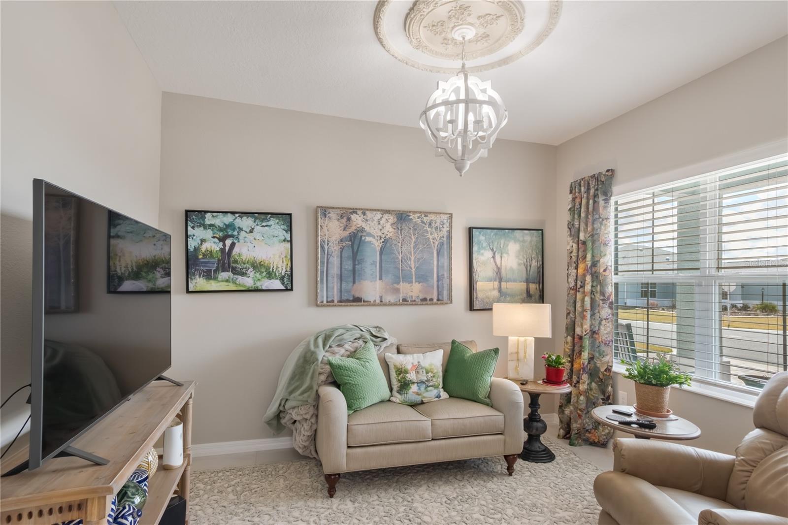 ON TOP OF THE WORLD - Residential