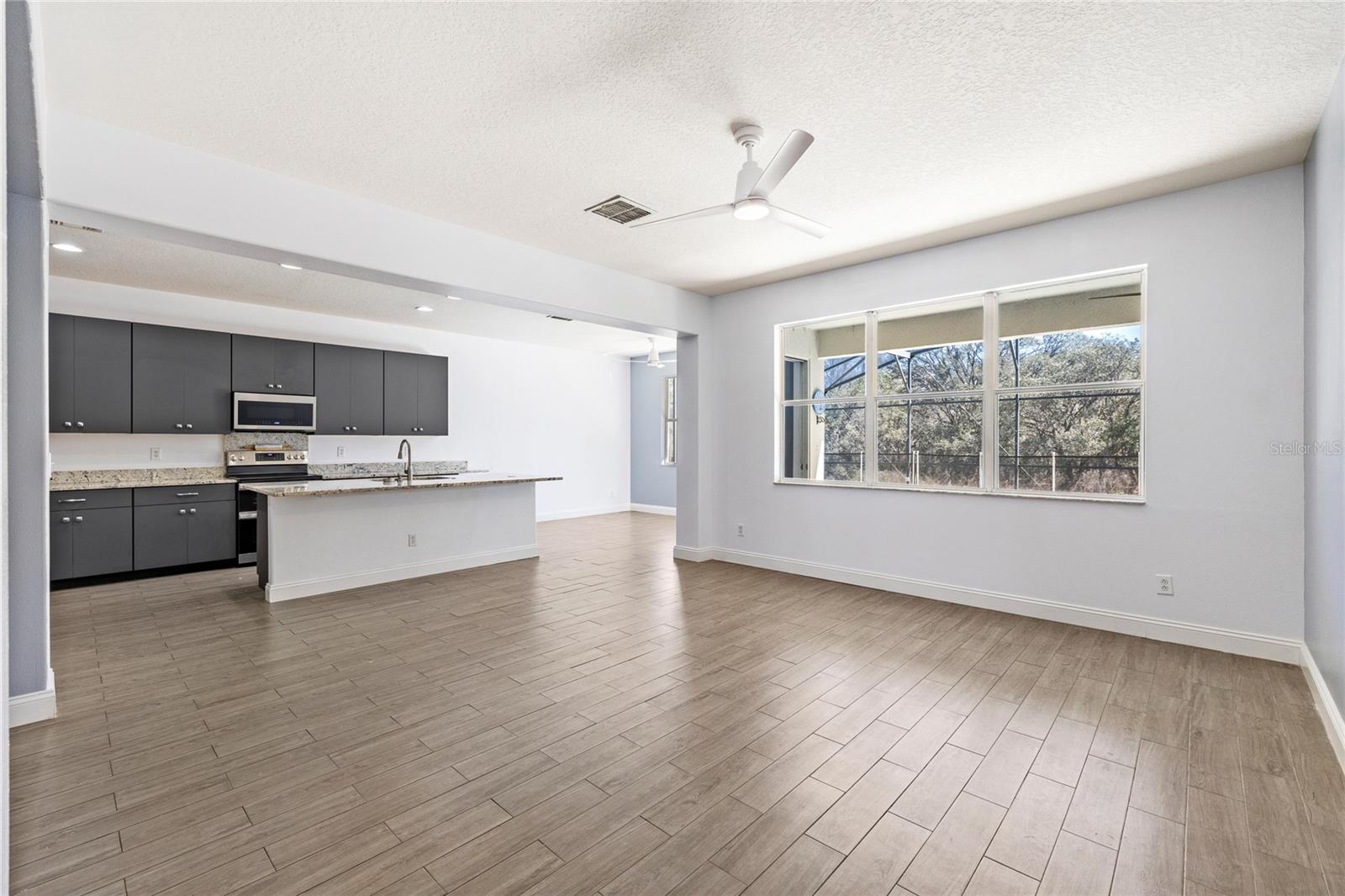 SUNRISE LAKES PH III SUB - Residential