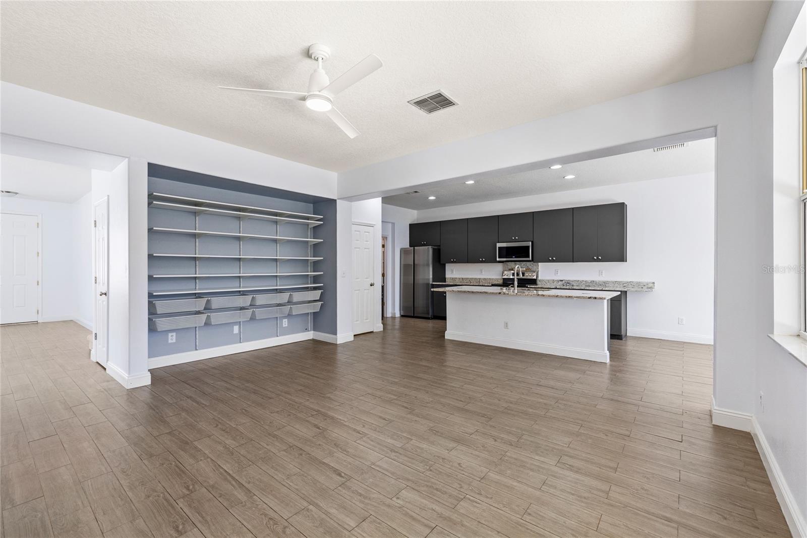 SUNRISE LAKES PH III SUB - Residential