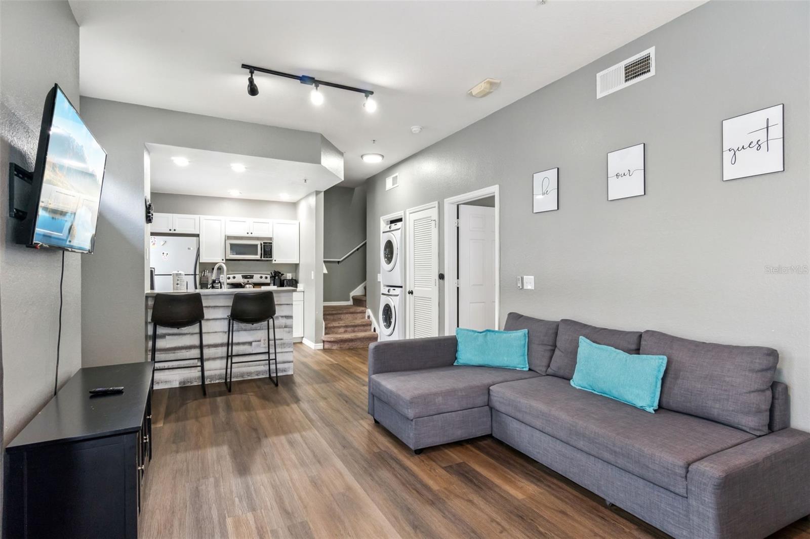 VENETIAN BAY VILLAGE CONDO PH 2 - Residential