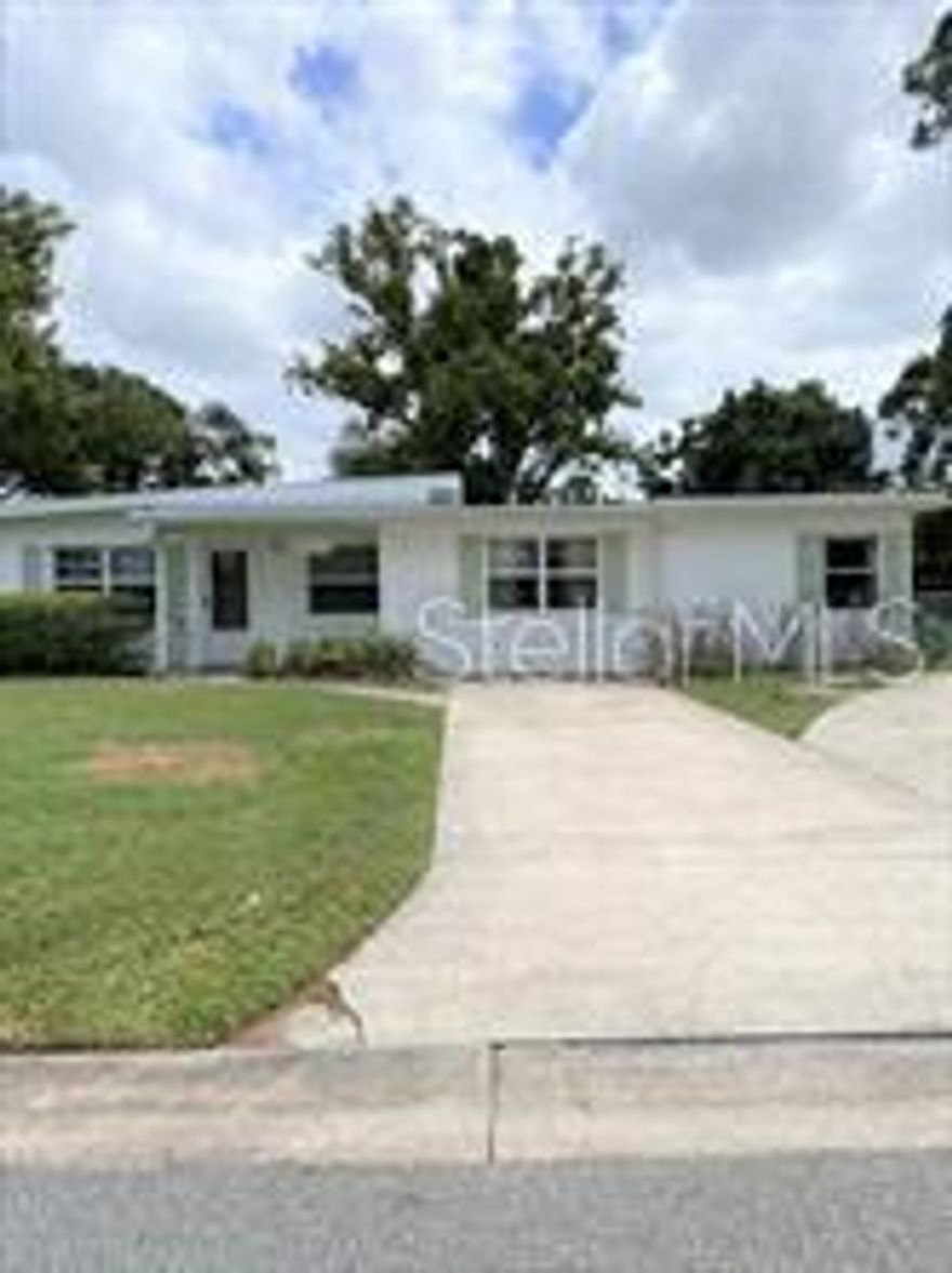 Great home in Sanford ;Water: City