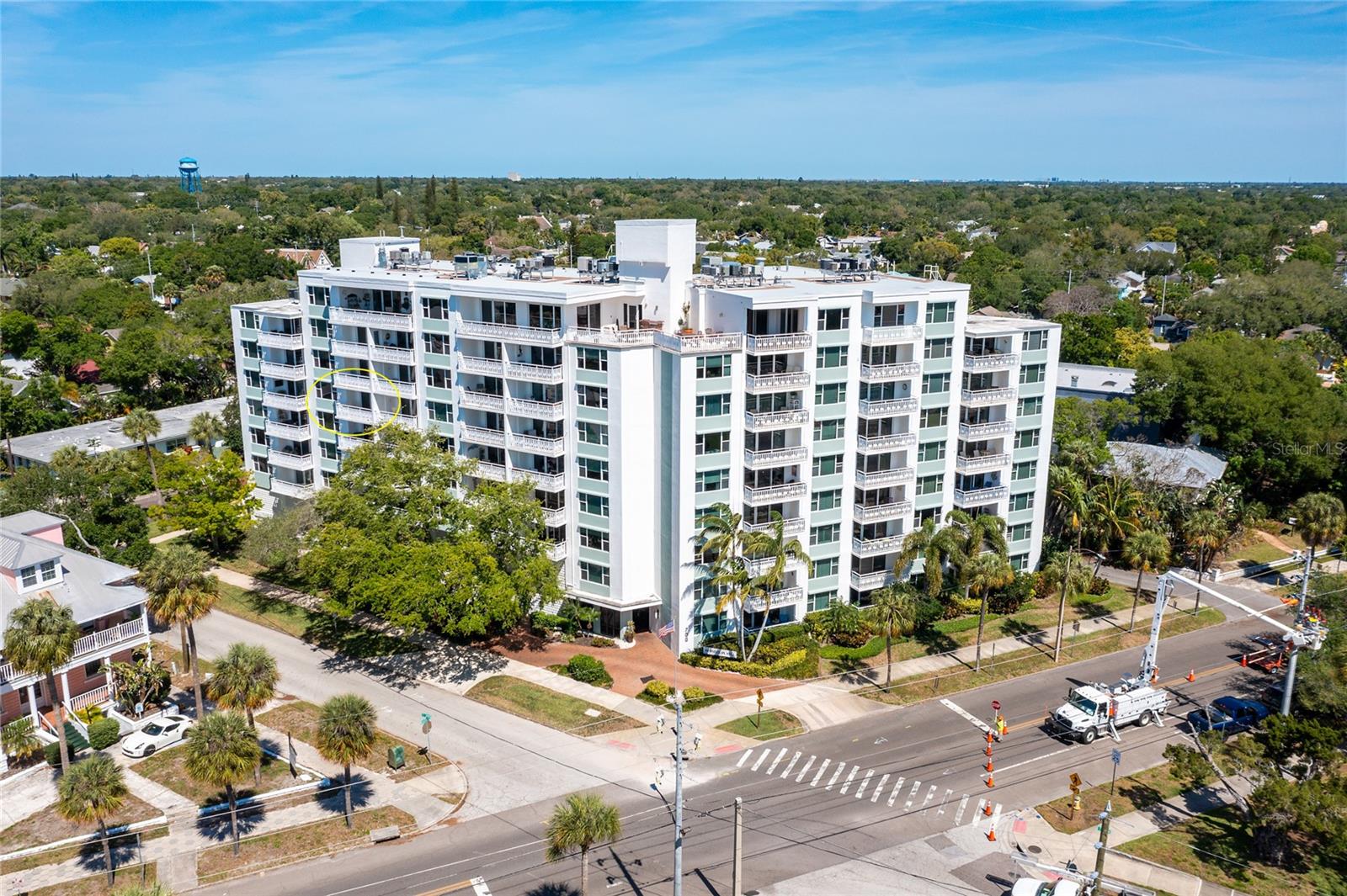 View SAINT PETERSBURG, FL 33701 condo