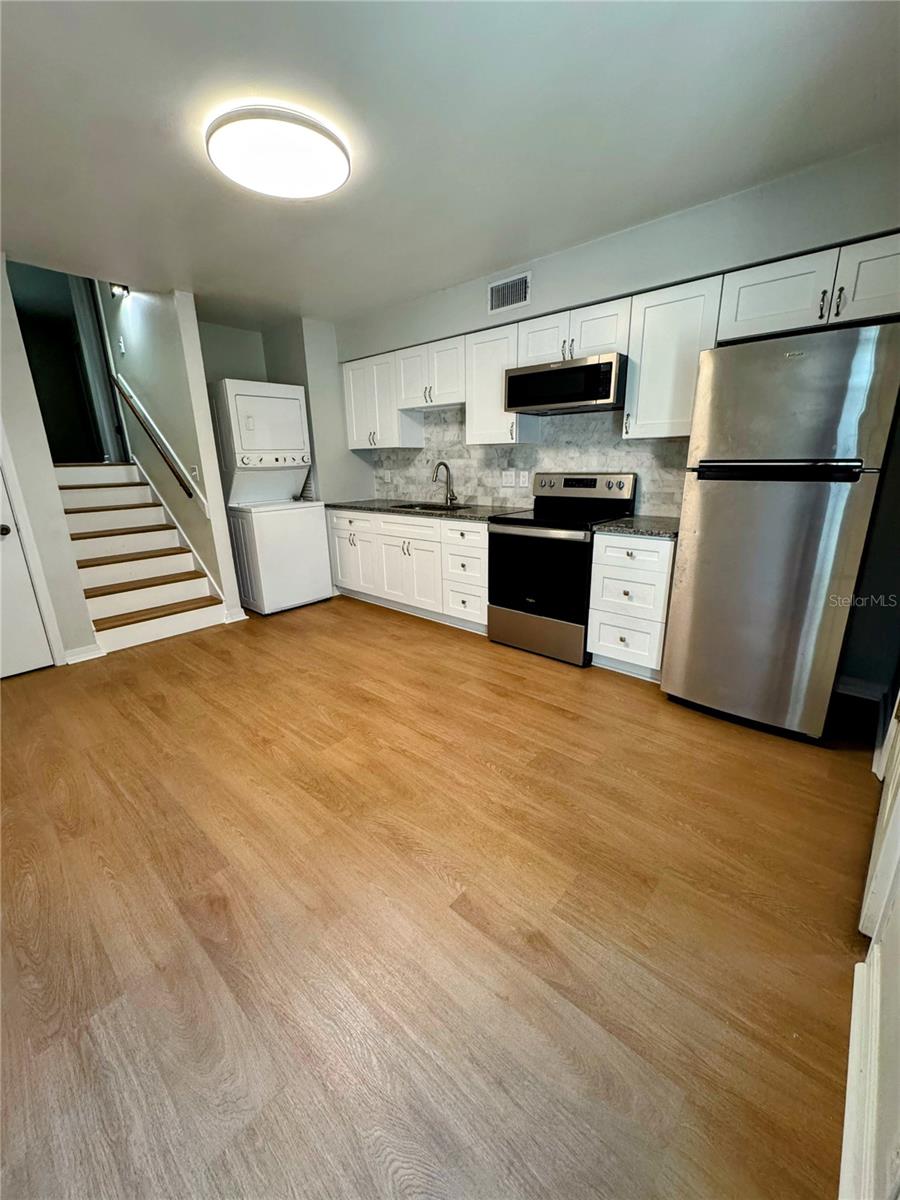 TAMPA VILLAS SOUTH UNIT 2 - Residential Lease