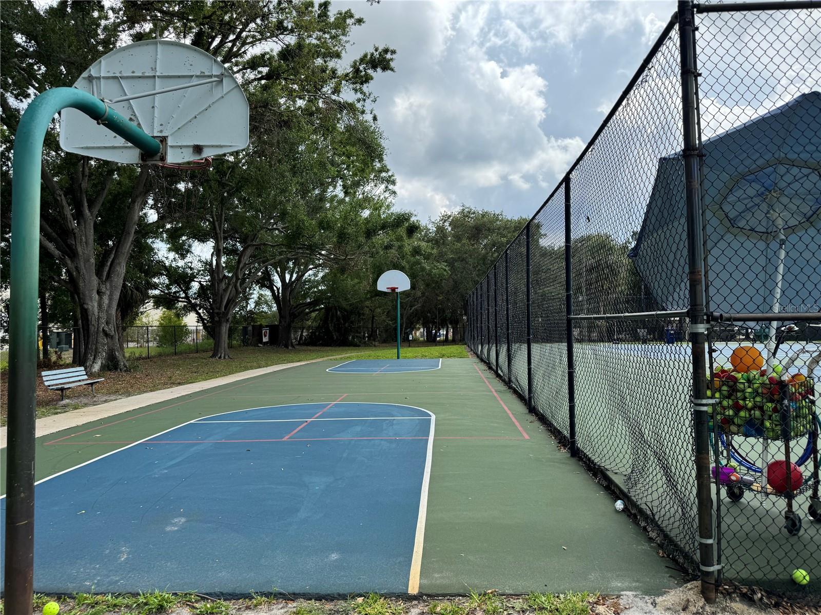 TAMPA VILLAS SOUTH UNIT 2 - Residential Lease