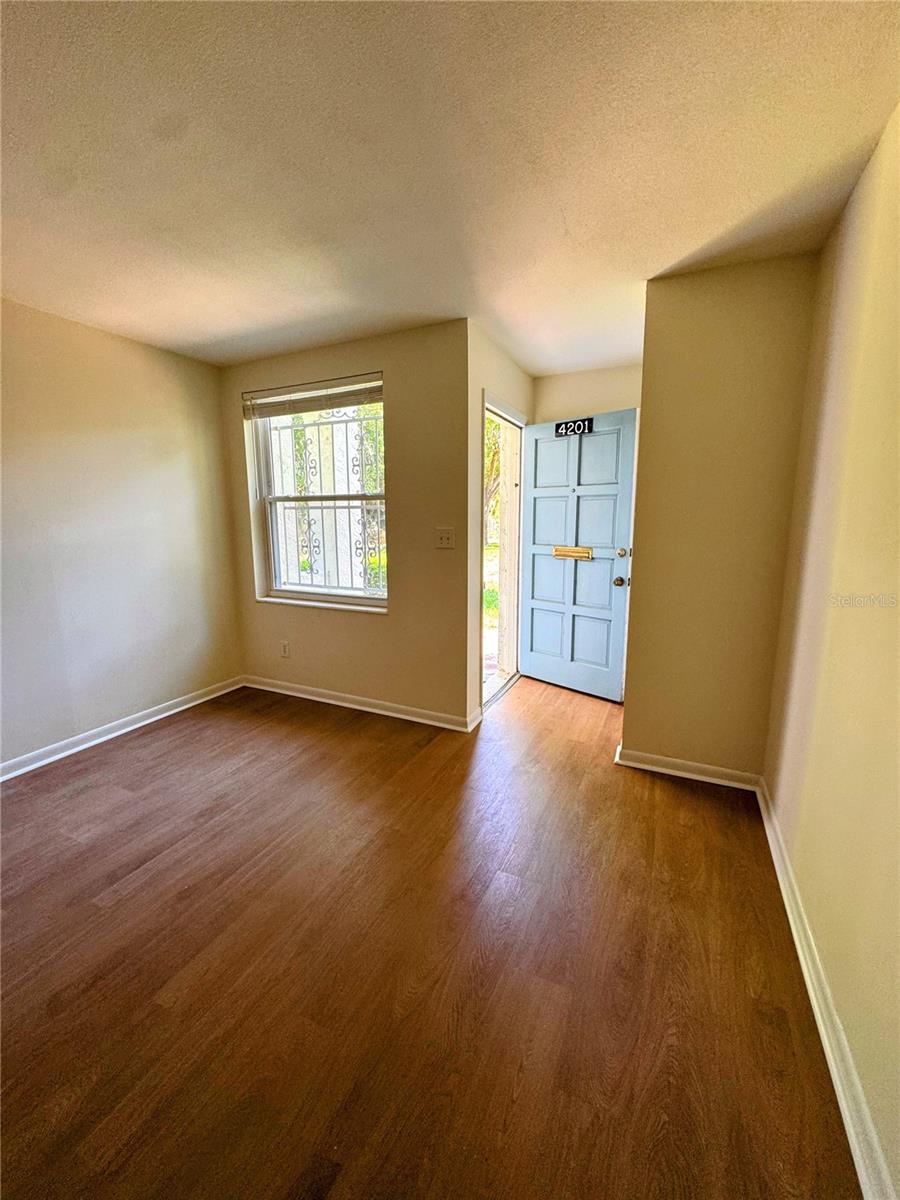 TAMPA VILLAS SOUTH UNIT 2 - Residential Lease