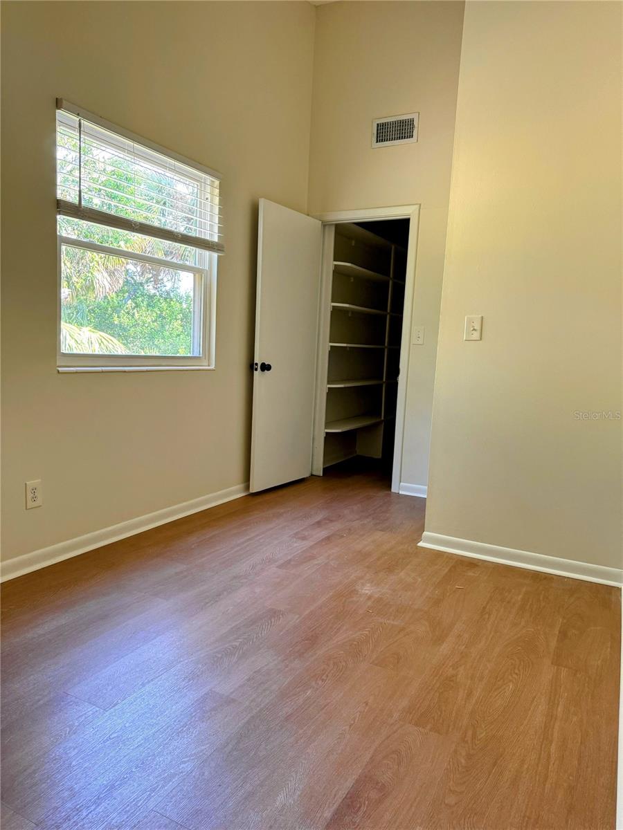 TAMPA VILLAS SOUTH UNIT 2 - Residential Lease