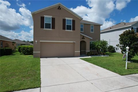 A home in WINTER HAVEN