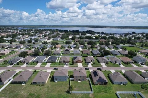 A home in WINTER HAVEN