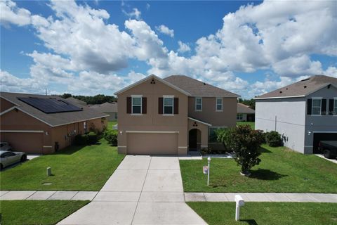 A home in WINTER HAVEN