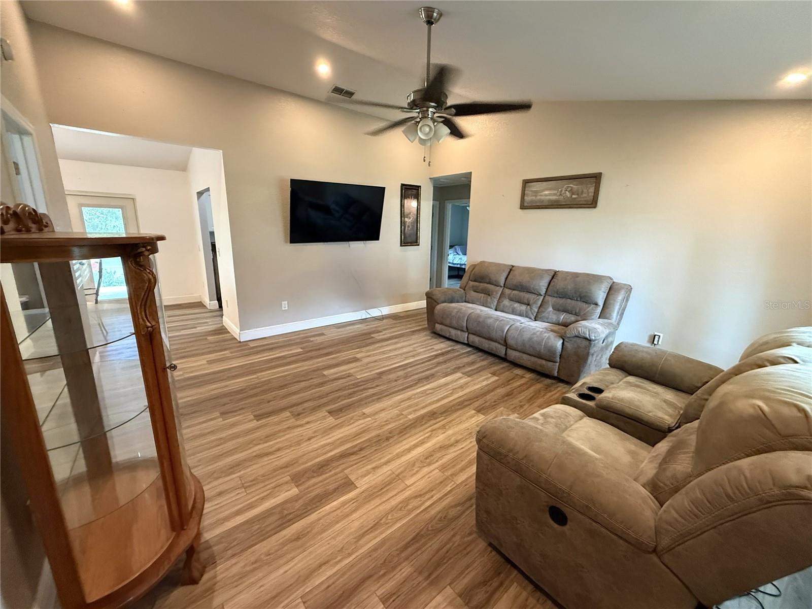 10 EMERALD TRAIL