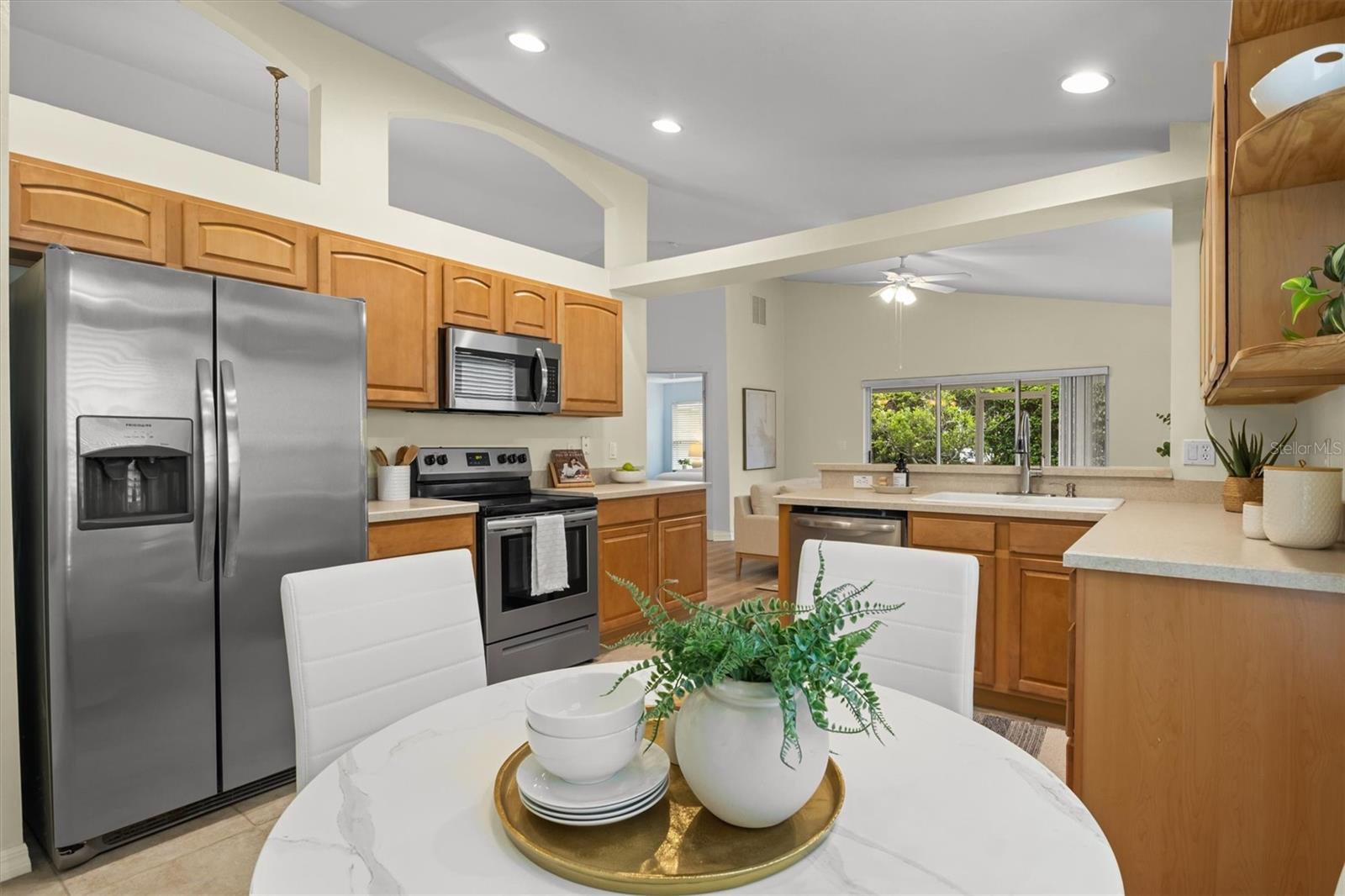 TRADITIONS PH 01 - Residential