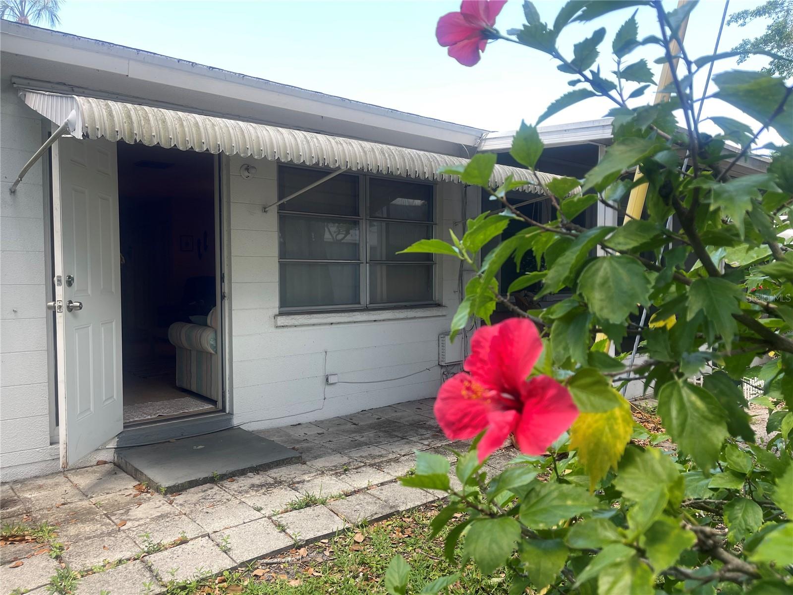 VILLAGER APTS - Residential