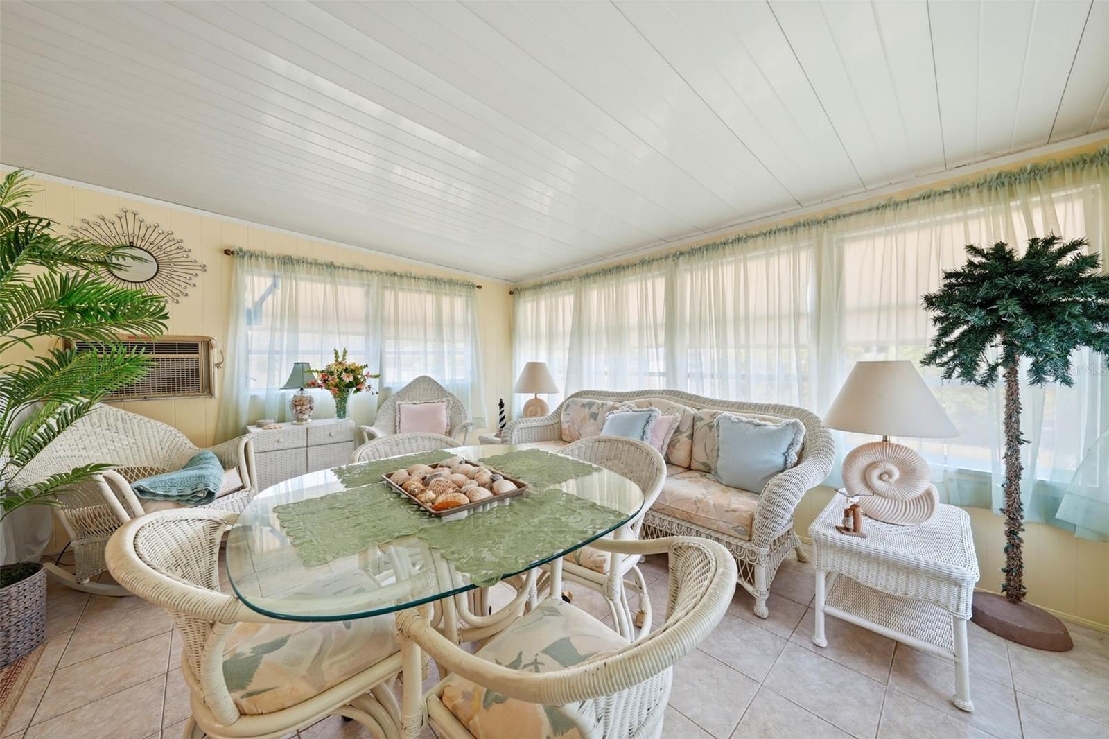 WESTERN SHORES FIRST ADD - Residential