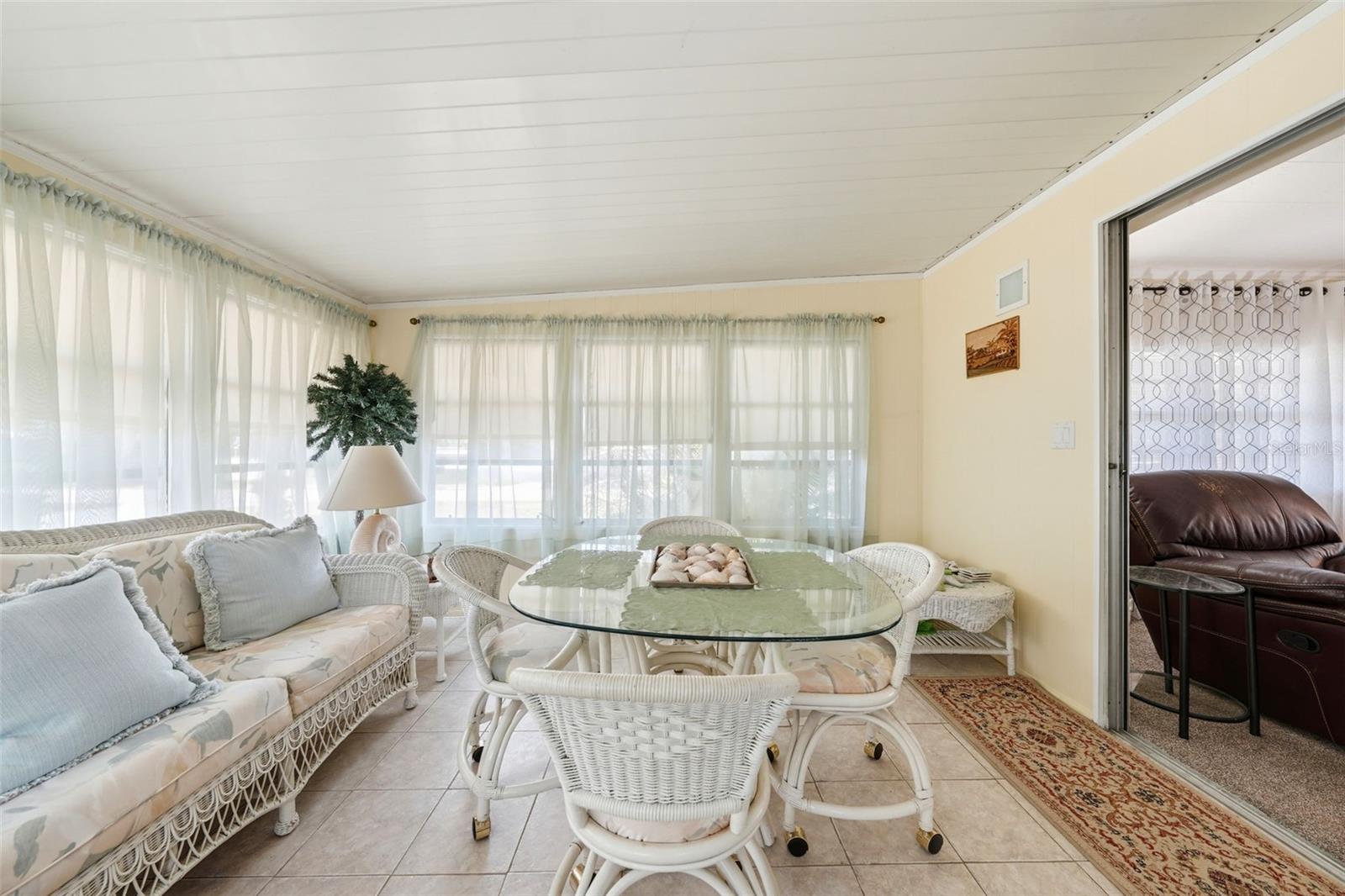 WESTERN SHORES FIRST ADD - Residential