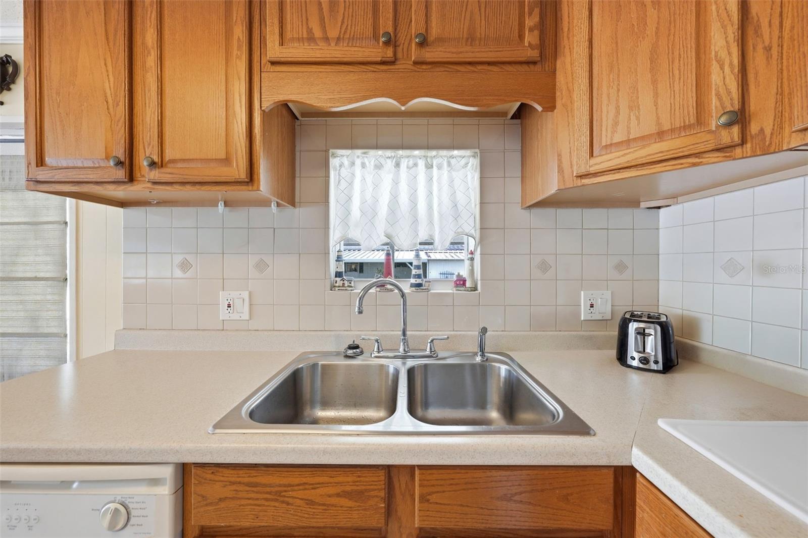 WESTERN SHORES FIRST ADD - Residential