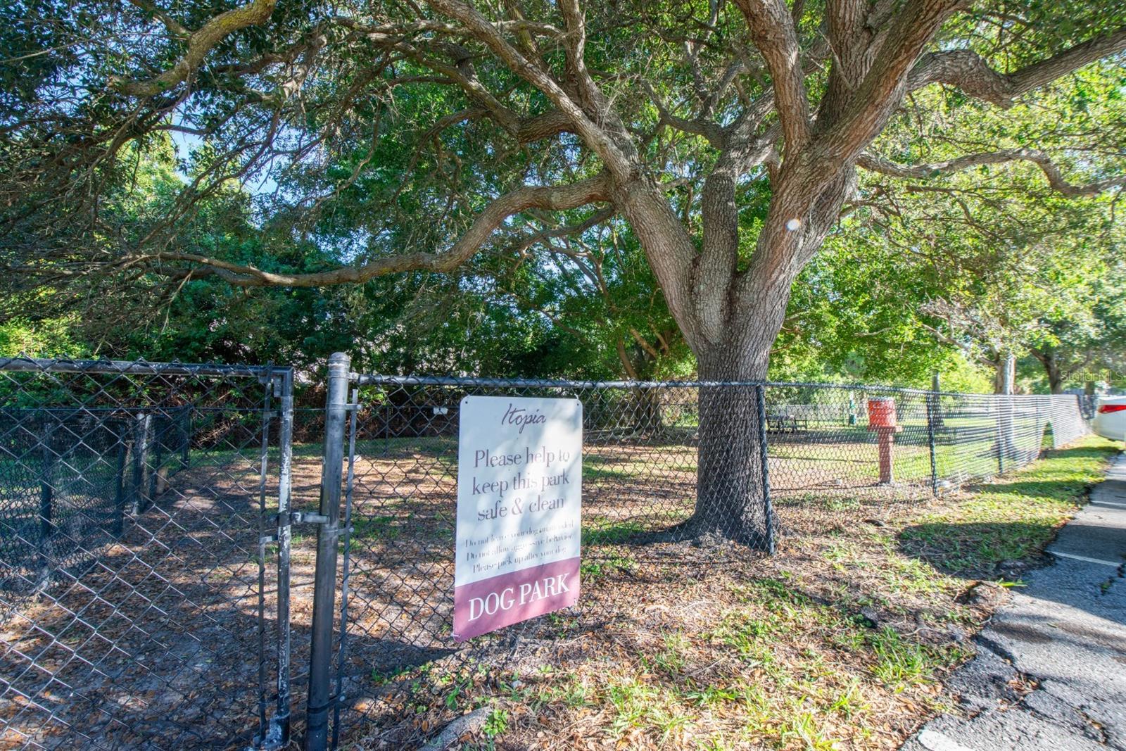 ITOPIA PRIVATE RESIDENCES CONDO - Residential