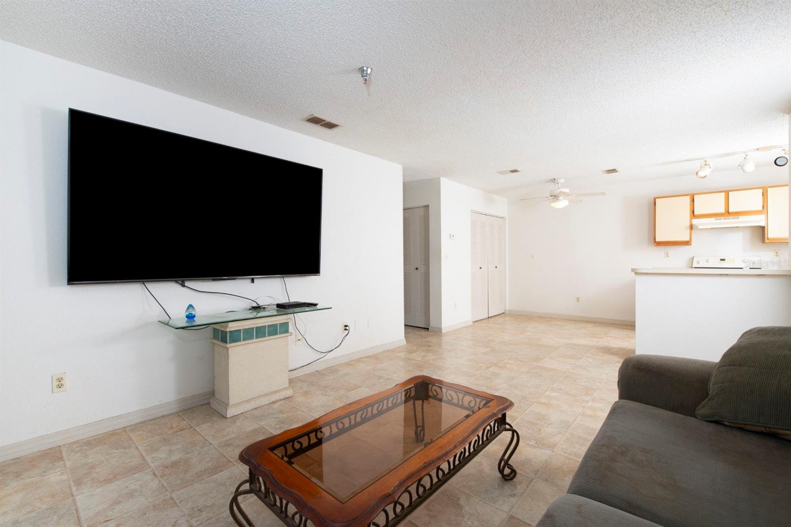 ITOPIA PRIVATE RESIDENCES CONDO - Residential