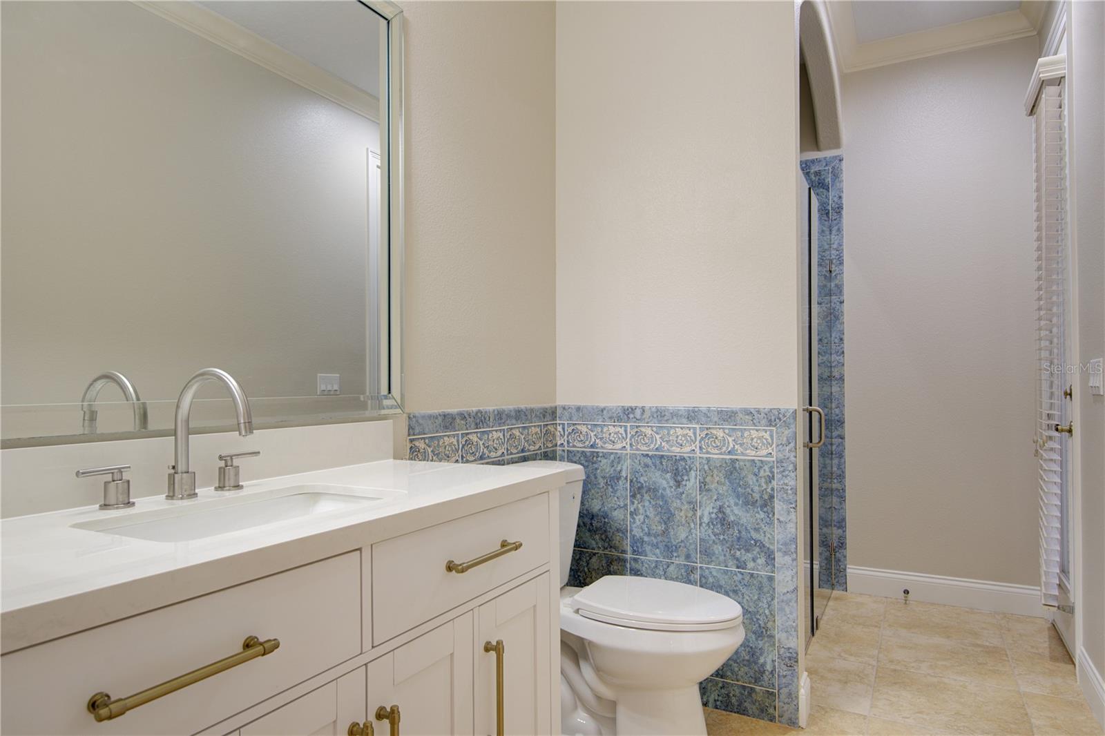 ESTATES ON LAKE MILLS - Residential