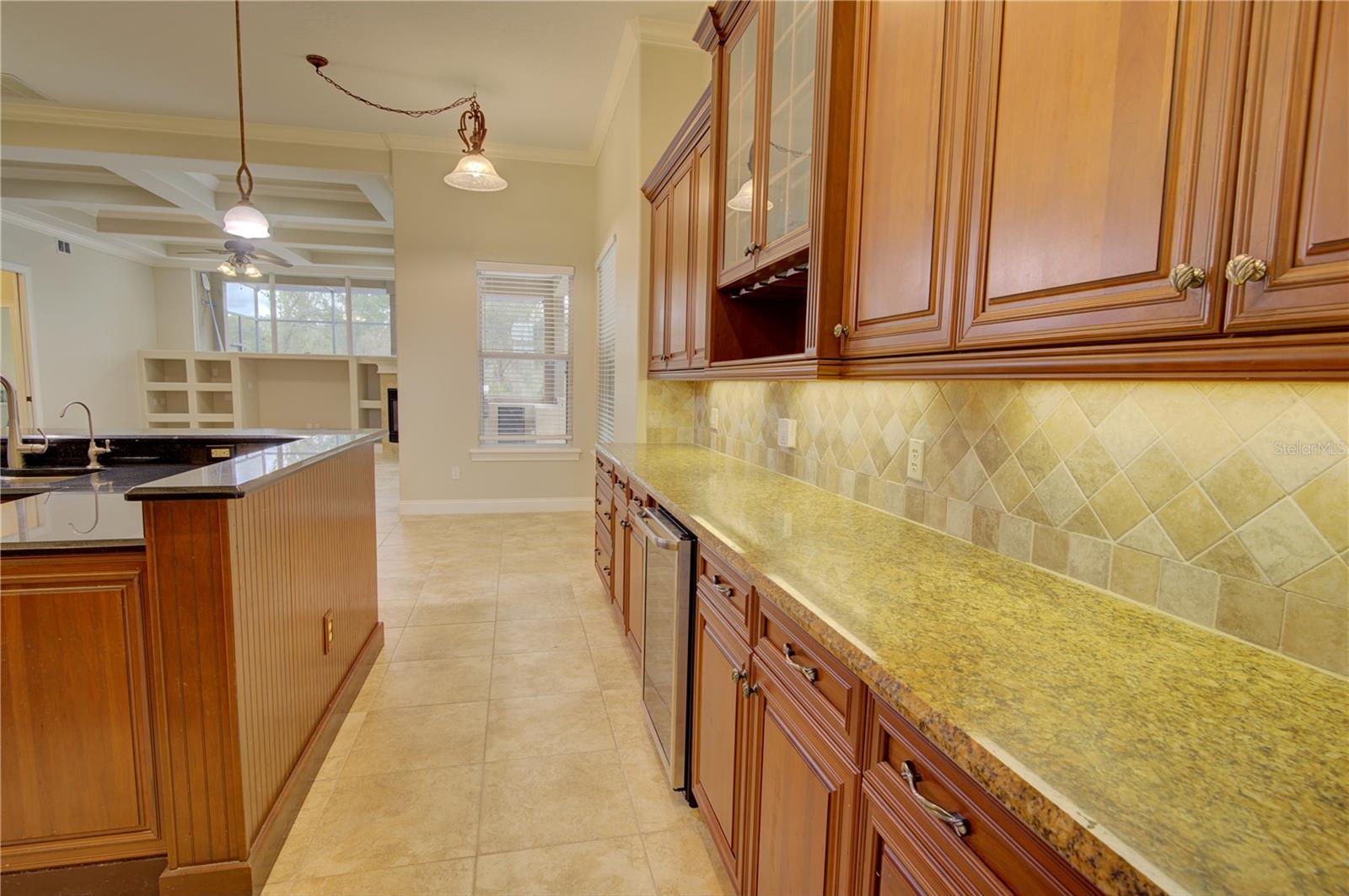 ESTATES ON LAKE MILLS - Residential