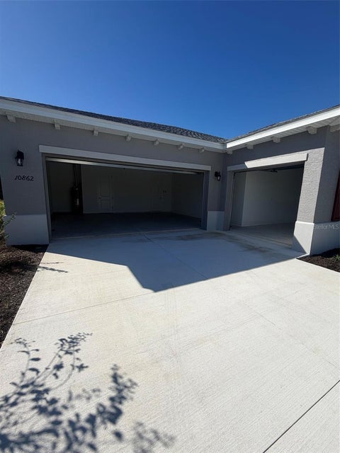 Tiny photo for 10862 SW 104th Place, Ocala, FL 34481 (MLS # OM734403)