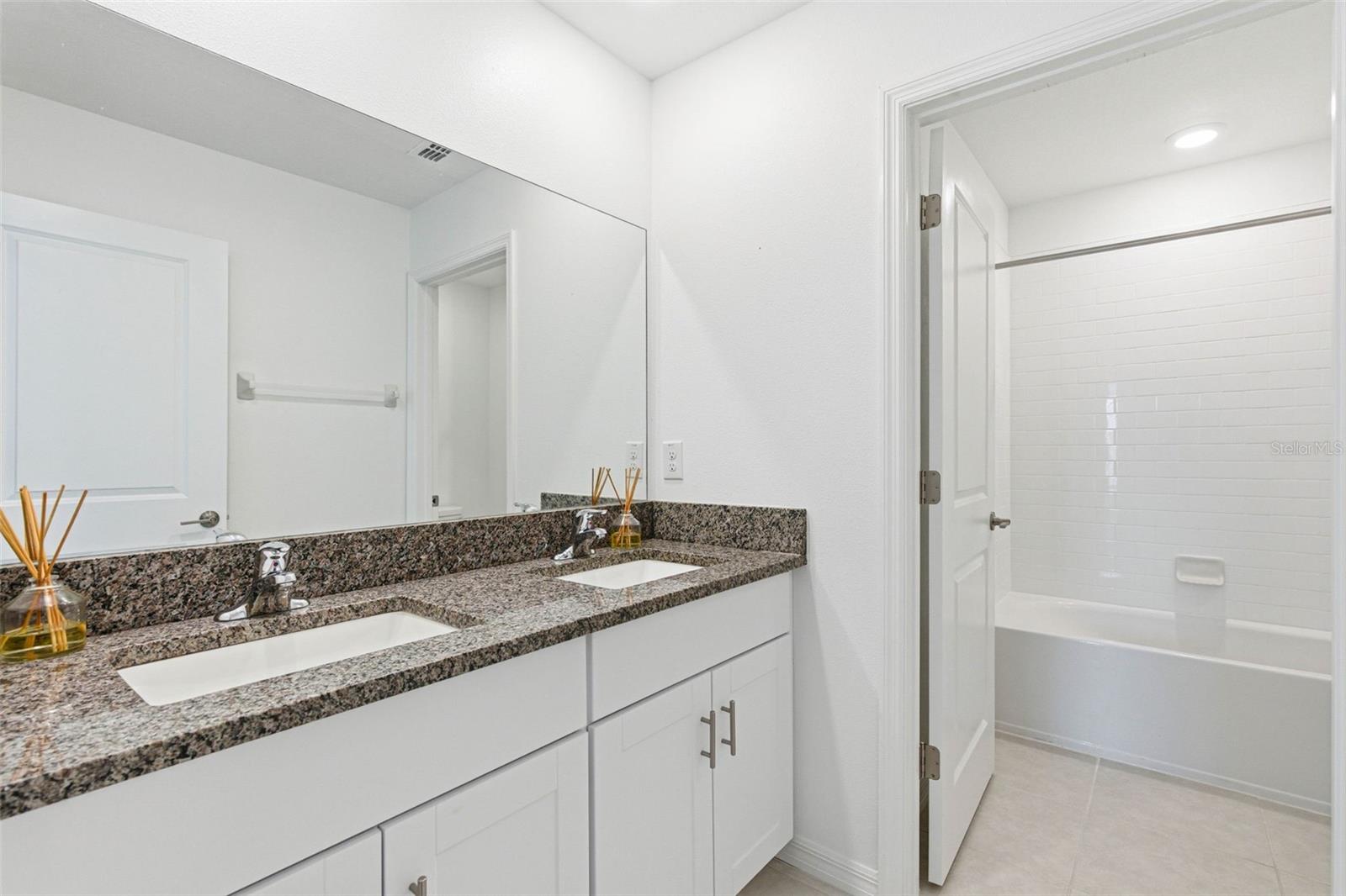 ABBOTT SQUARE PH 1A - Residential