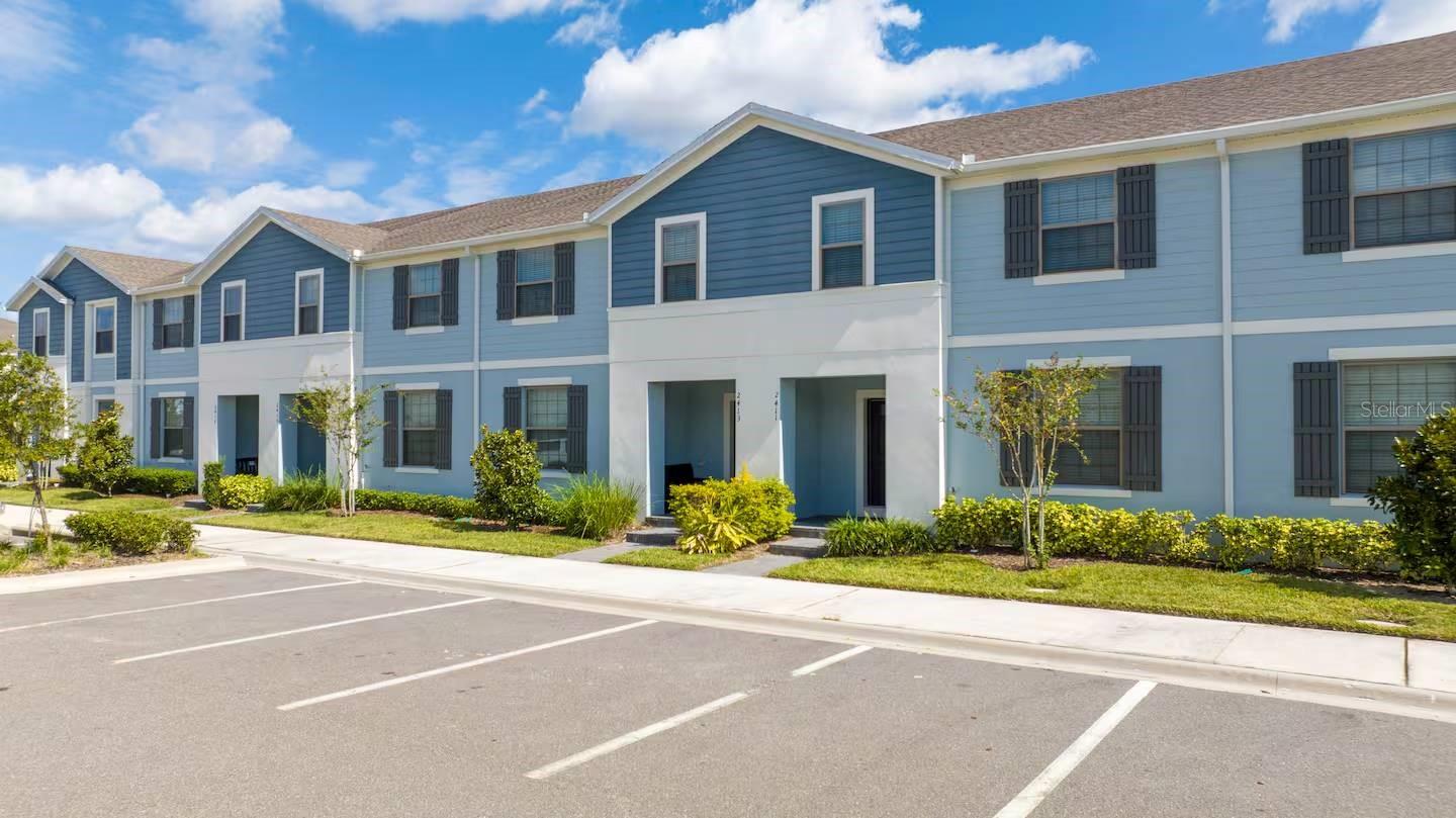 WINDSOR AT WESTSIDE PH 3 - Residential